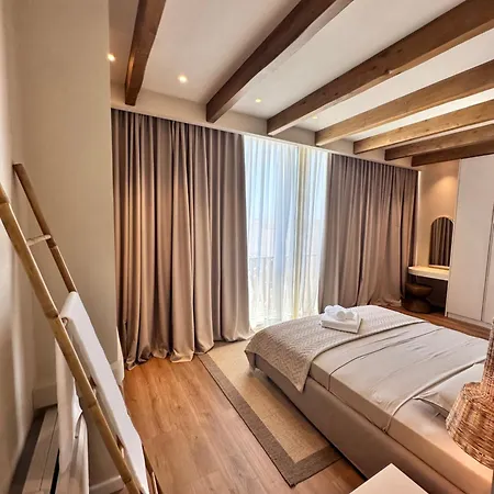 Del Mar Luxury 6 Bedroom With Private Pool And Seafront Villa