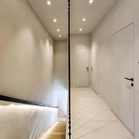 Del Mar Luxury 6 Bedroom With Private Pool And Seafront Villa Palasë