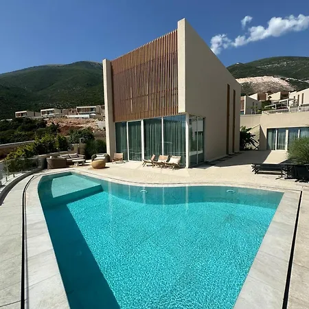 Del Mar Luxury 6 Bedroom With Private Pool And Seafront * Palasë