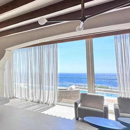 Del Mar Luxury 6 Bedroom With Private Pool And Seafront Villa *