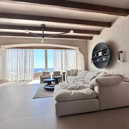 Del Mar Luxury 6 Bedroom With Private Pool And Seafront